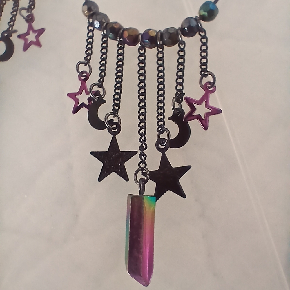 Hot Topic Black Celestial Moon Long Chandelier Dangle Earrings - Picture 6 of 7